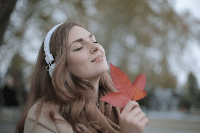 Finding Joy in Simple Moments: A Guide to Elevating the Everyday in 2025